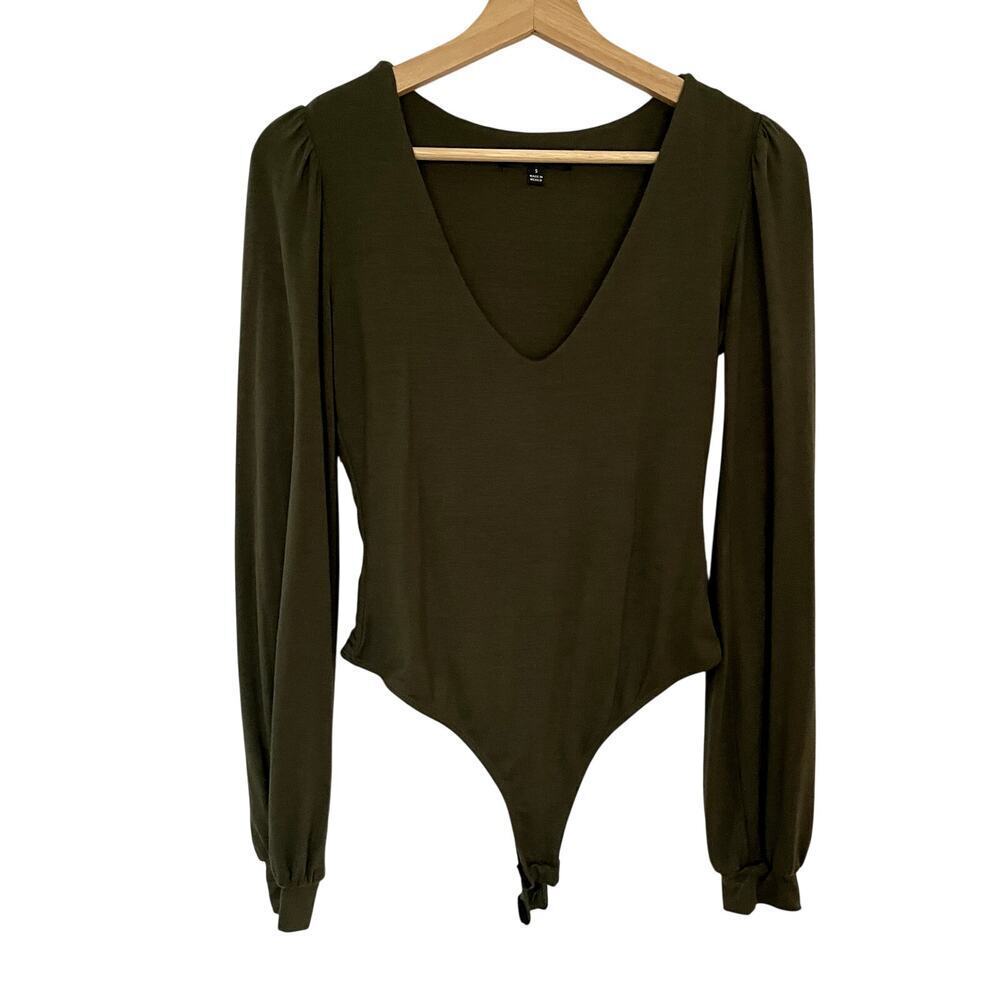 Lulus double lined forest green deep v bodysuit long sleeved women's size S